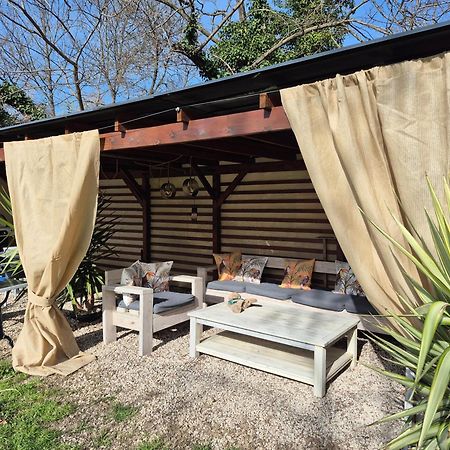 Le Mas Des Cerisiers Jacuzzi Et Sauna Inclus Pour Tous Les Logements Avignon Kültér fotó