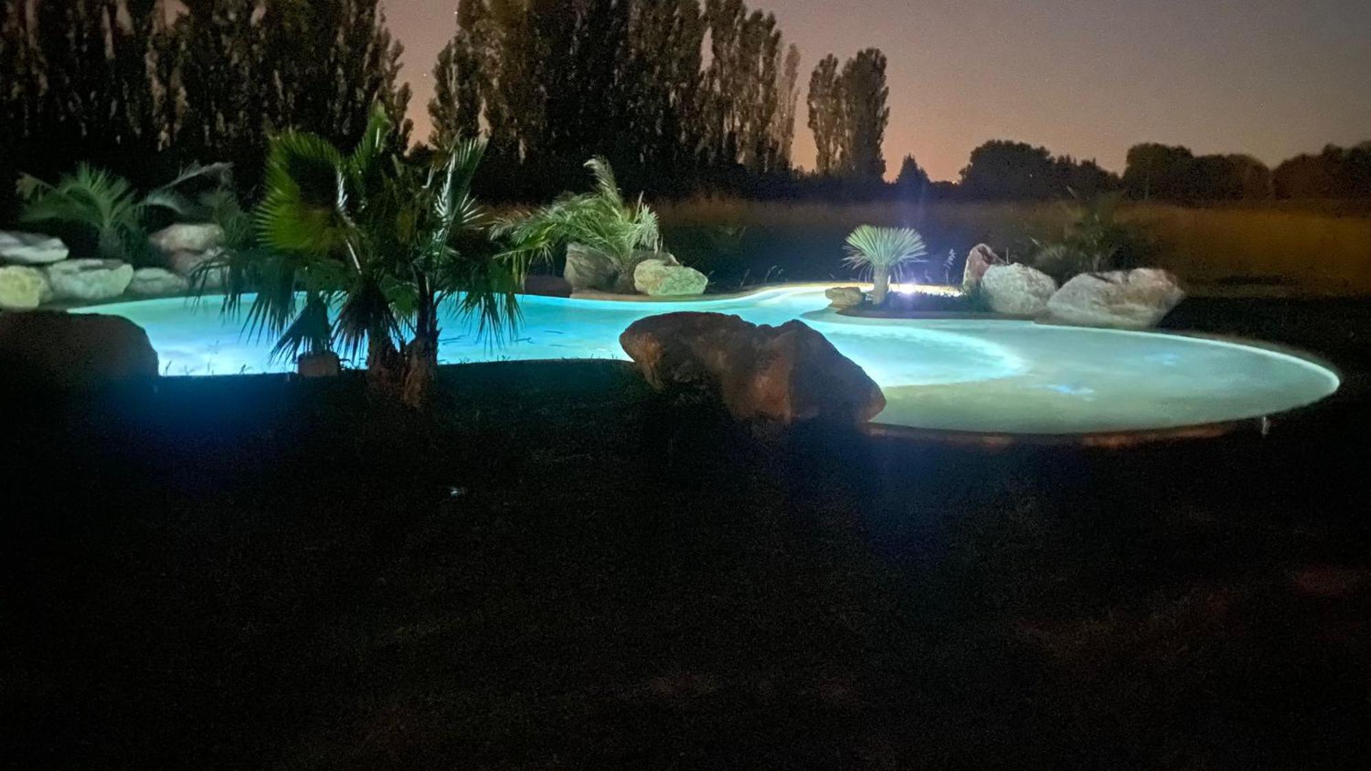 Le Mas Des Cerisiers Jacuzzi Et Sauna Inclus Pour Tous Les Logements Avignon Kültér fotó