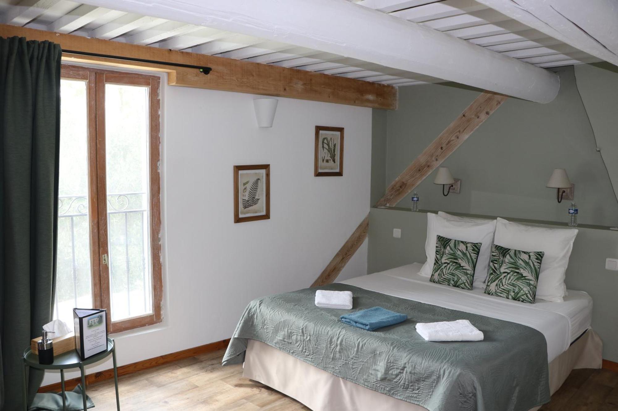 Le Mas Des Cerisiers Jacuzzi Et Sauna Inclus Pour Tous Les Logements Avignon Kültér fotó