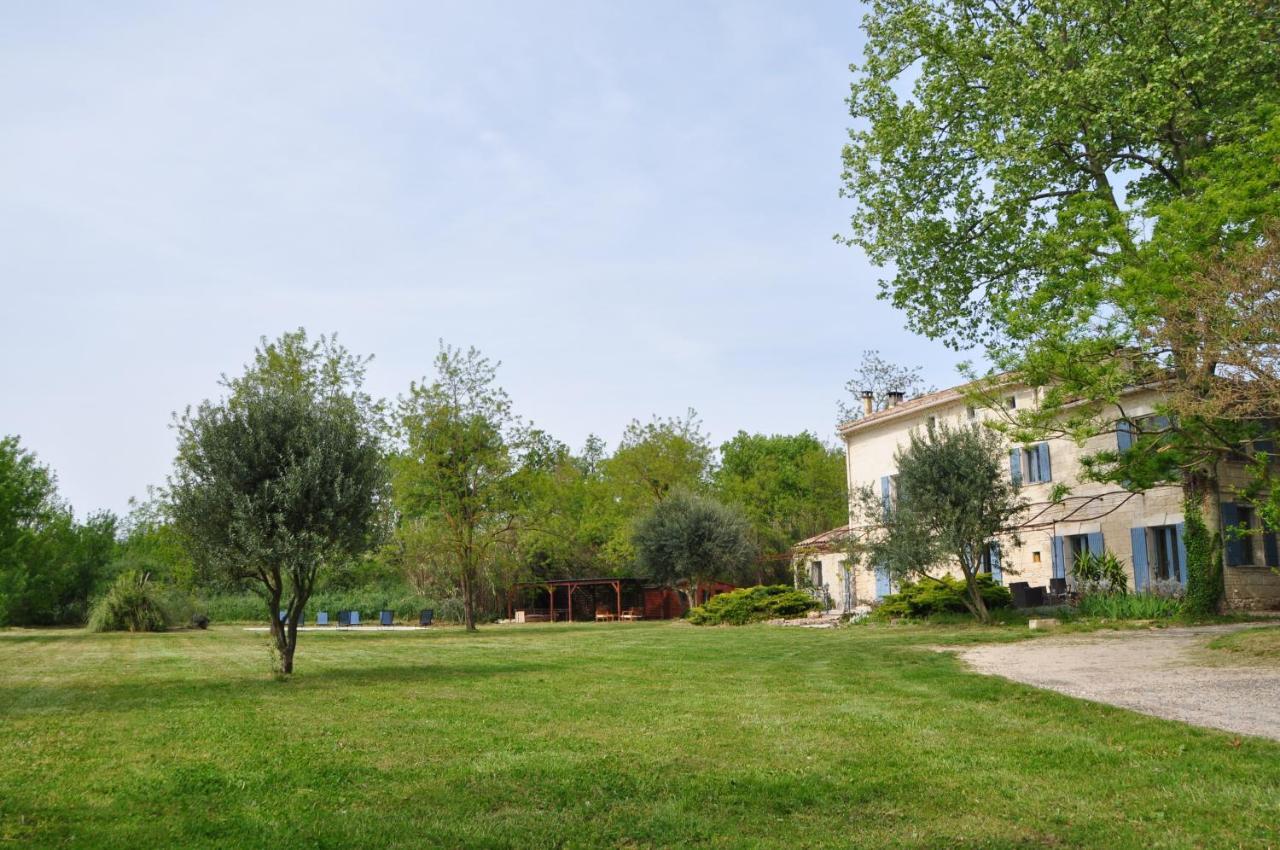 Le Mas Des Cerisiers Jacuzzi Et Sauna Inclus Pour Tous Les Logements Avignon Kültér fotó